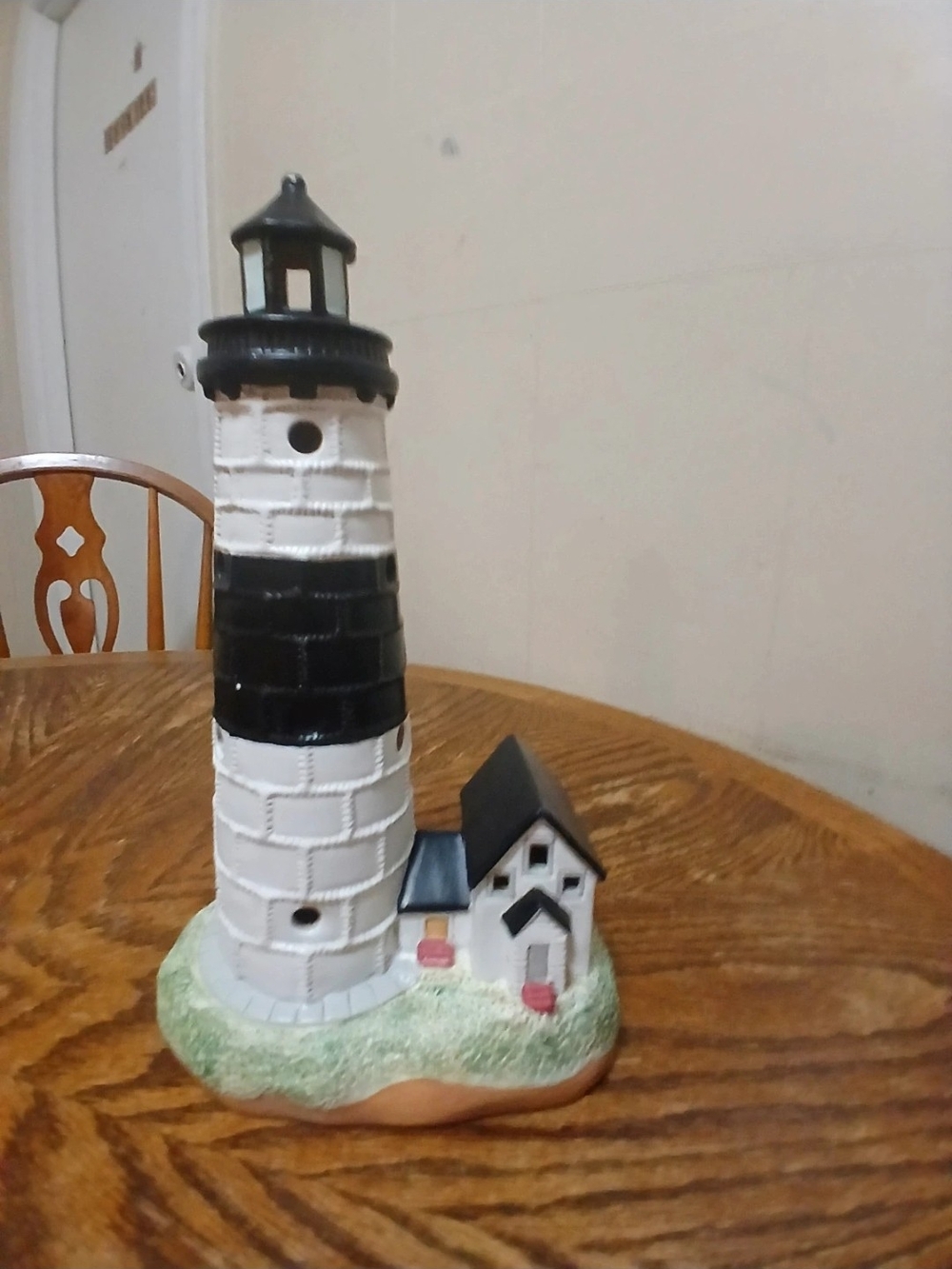 Black & White Lighthouse, 1992 Geo. Z. Lefton 00885, Big Sale Point 1887